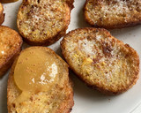 Foto del paso 9 de la receta: Torrijas de pan de centeno con naranja, leche, miel y canela