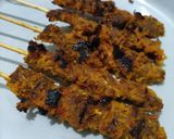 Foto langkah ke 5 dari resep Sate komoh kelapa.
