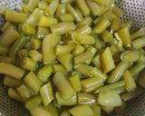 عکس مرحله 1 از دستور کوکو لوبیا سبز وهویج💚
