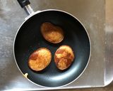A picture of step 2 of Cinnamon pancakes on coconut whey.