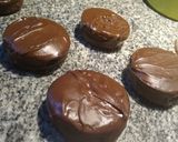 Foto del paso 5 de la receta: Alfajores de chocolate