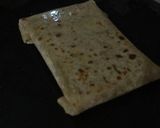 A picture of step 6 of Healthy Veg Mughlai paratha.