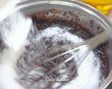 Foto langkah ke 4 dari resep Chocolate Custard Muffin.