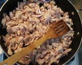 Foto del paso 3 de la receta: Pollo rostizado en salsa de chile chipotle