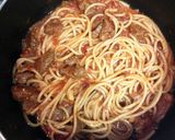 A picture of step 2 of Beef Tomato Pasta.