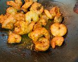 A picture of step 4 of Smoked Prawns Karahi.