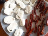 Hojaldre de pesto, mozzarella y tomate seco
