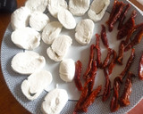 Foto del paso 3 de la receta: Hojaldre de pesto, mozzarella y tomate seco