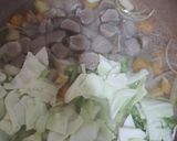 Foto langkah ke 6 dari resep Sup sapo pentol.