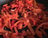 Foto del paso 5 de la receta: Pizza de pimiento rojo