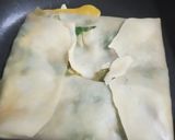 Foto langkah ke 8 dari resep Martabak telor teflon.