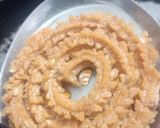 खुसखुशीत चकली (chakali recipe in marathi) रेसिपी स्टेप 4 फोटो 