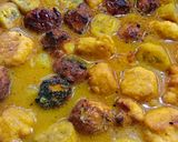 আলু ও কাঁচা কলা দিয়ে মটর ডালের বড়ার ডালনা(daler borar dalna recipe in Bengali) রেসিপির ধাপ 4 ছবি