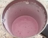 A picture of step 4 of Mix berry smoothie with puffed rice.