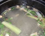 Foto langkah ke 4 dari resep Sop Ayam Kampung ala Pak Min Klaten.
