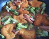 Foto langkah ke 4 dari resep Nugget pedas manis untuk bekal.