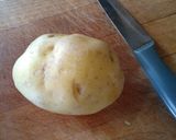 Foto del passaggio 2 della ricetta Risotto con porri, patate e speck croccante