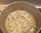 Foto del paso 2 de la receta: Arroz con sepia y alcachofas
