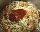 A picture of step 6 of Veg Schezwan Noodles.