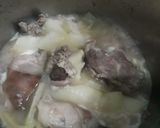 Hình bước làm 4 của món Canh bí đao hầm chân giò