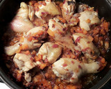 Foto del paso 20 de la receta: Pollo en salsa confitada de cebolla roja y pimiento asado