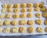 Foto langkah ke 5 dari resep "Sagu Keju".