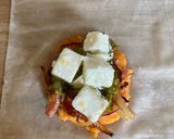 Une image de l'étape 6 de Samoussas patate douce, pesto basilic pistache, feta, lardons et oignons.