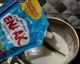 Foto langkah ke 1 dari resep Wedang roti tawar kelapa.