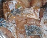 A picture of step 1 of Fry Fish.