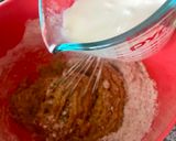 Foto del paso 2 de la receta: Queque volteado de manzana y pera