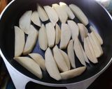 Foto del paso 1 de la receta: Papas rústicas en sartén essen
