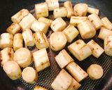 Hình bước làm 2 của món Củ ngưu bàng kho tương miso
