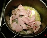 Szűzérmék mustáros-tejszínes mártással és lila káposztával recept fázis 2 fotója
