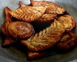 মুগ ডালের পাকন পিঠা(moog daler pakon pitha recipe in Bengali) রেসিপির ধাপ 5 ছবি