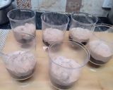A picture of step 6 of Choco Spread Dessert Cup.