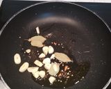 Foto del paso 2 de la receta: Conejo al ajillo picanton