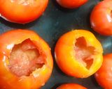 Foto del paso 1 de la receta: 🍅TOMATES🍅 RELLENOS (AL HORNO) CON ZAPALLITOS, VERDURAS VARIAS Y🧀QUESO 🧀