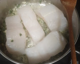 Foto del paso 4 de la receta: Merluza en salsa verde o a la vasca