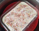 Foto langkah ke 2 dari resep Bolu Kukus Sprinkle.