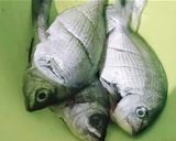 Une image de l'étape 1 de Dorade poêlée.