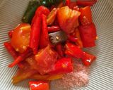 Foto langkah ke 2 dari resep Sambal Mangga Kweni.