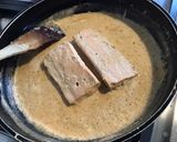 Une image de l'étape 8 de Pavés de saumon sauvage aux morilles.
