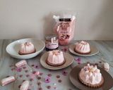 Une image de l'étape 3 de Panna cotta ganache pâte à tartiner au biscuit rose.