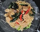 Foto langkah ke 7 dari resep Bihun goreng.