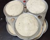 A picture of step 2 of Rava Idli with Tomato Chutney.