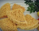 Foto langkah ke 11 dari resep Kremesan Kriuk Renyah Bersarang, Mudah Dilipat | Anti Gagal & Cocok Untuk Bakulan.
