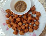 A picture of step 6 of Masoor Dal Pakoda.