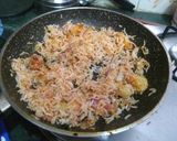 A picture of step 5 of Potato and soya granuals biryani.