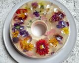 Foto langkah ke 6 dari resep Edible Flower Pudding.