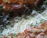 A picture of step 4 of Egg Roll.